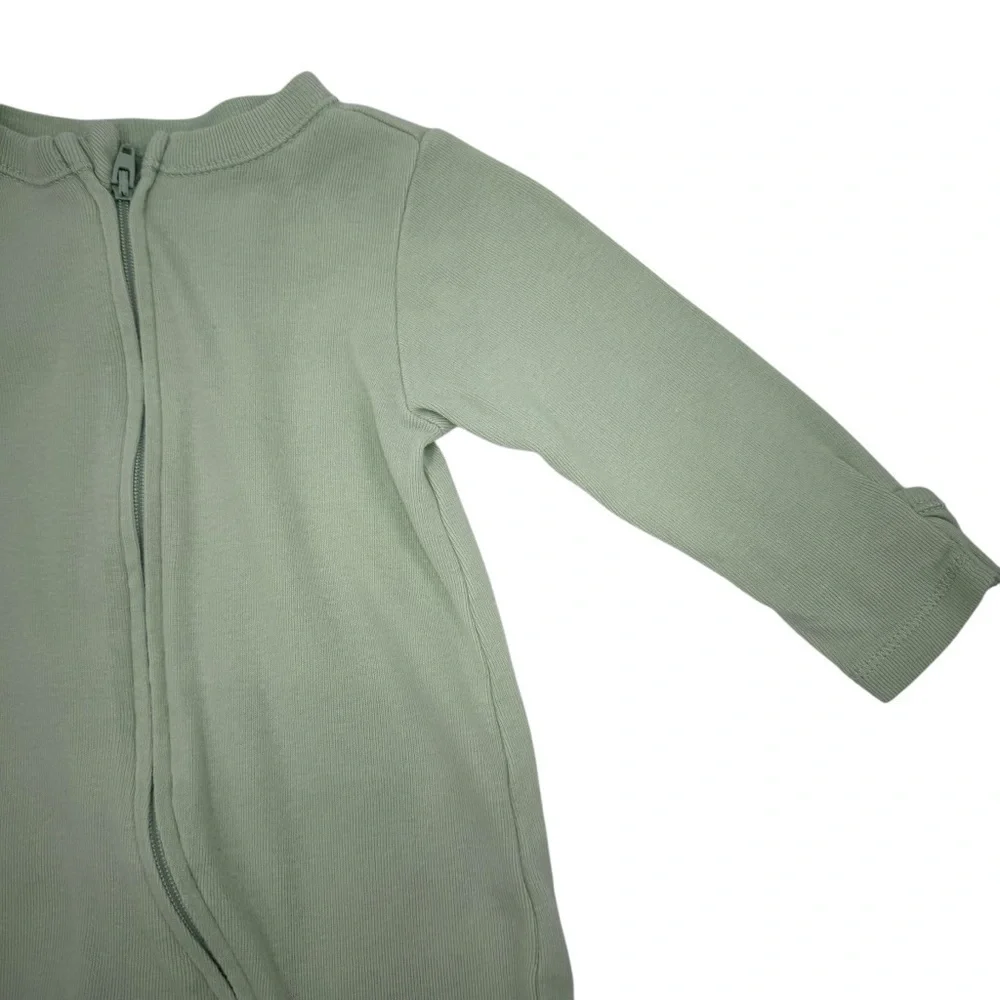 Old Navy Green Footie One Piece with Cozy Fabric